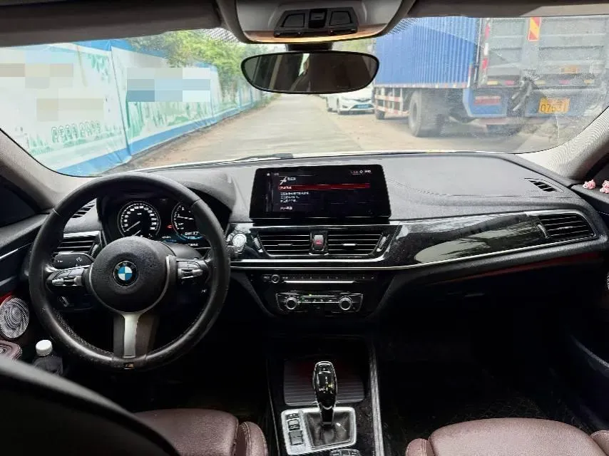 2022 BMW 1 Series 2.0T 192HP L4 7DCT,autocango,china used car exporter,china ev exporter,chinese used car exporter,chinese used ev exporter