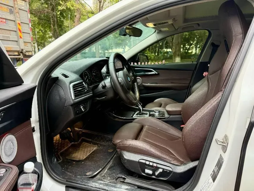 2022 BMW 1 Series 2.0T 192HP L4 7DCT,autocango,china used car exporter,china ev exporter,chinese used car exporter,chinese used ev exporter