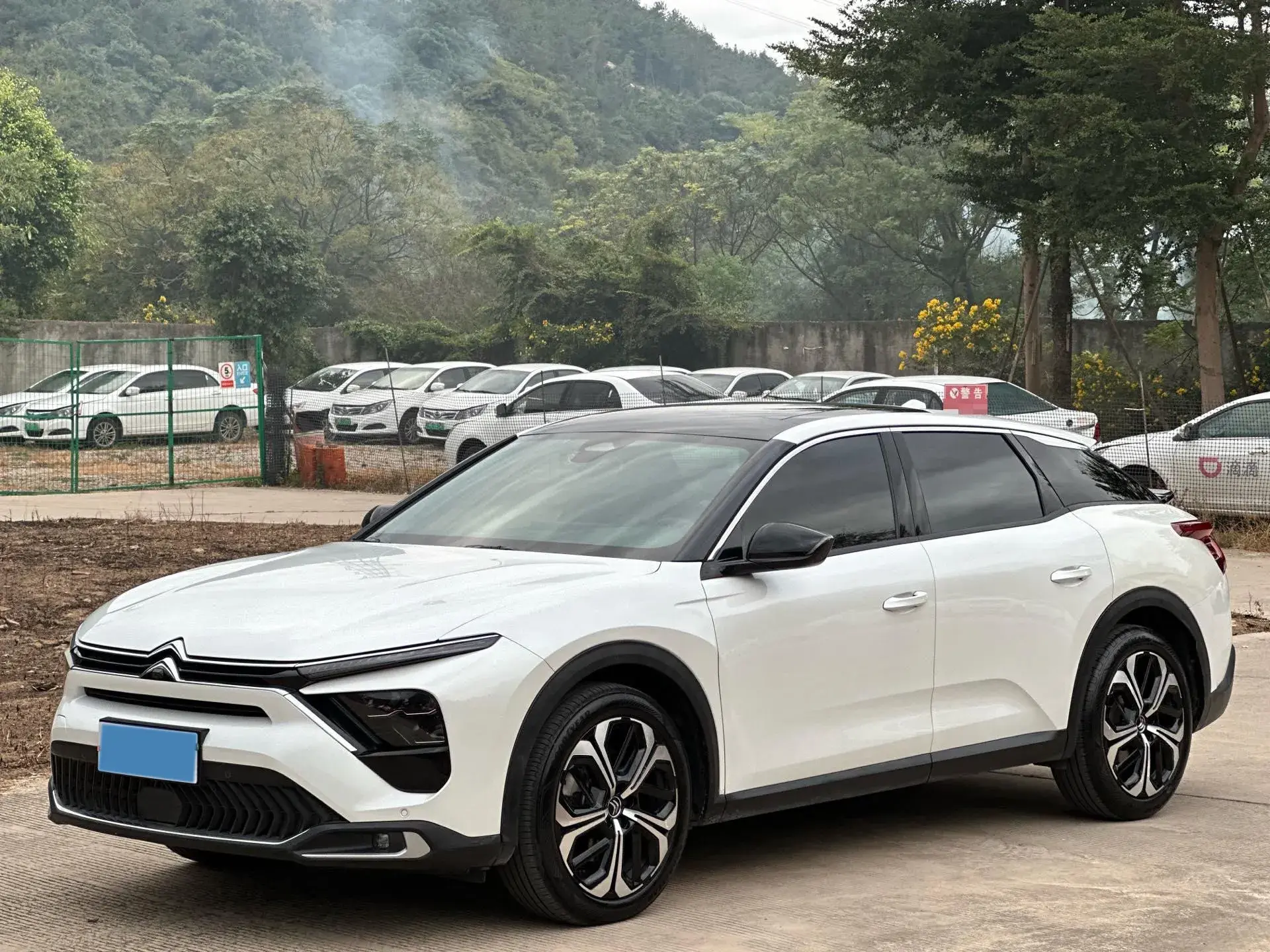 2021 CITROEN C5 view 1