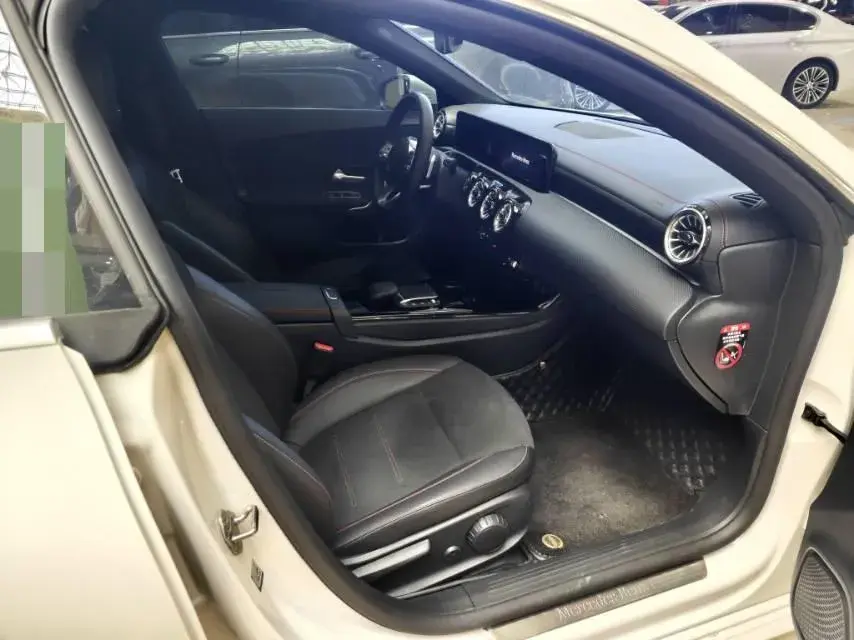 2022 MERCEDES-BENZ CLA thumbnail 2