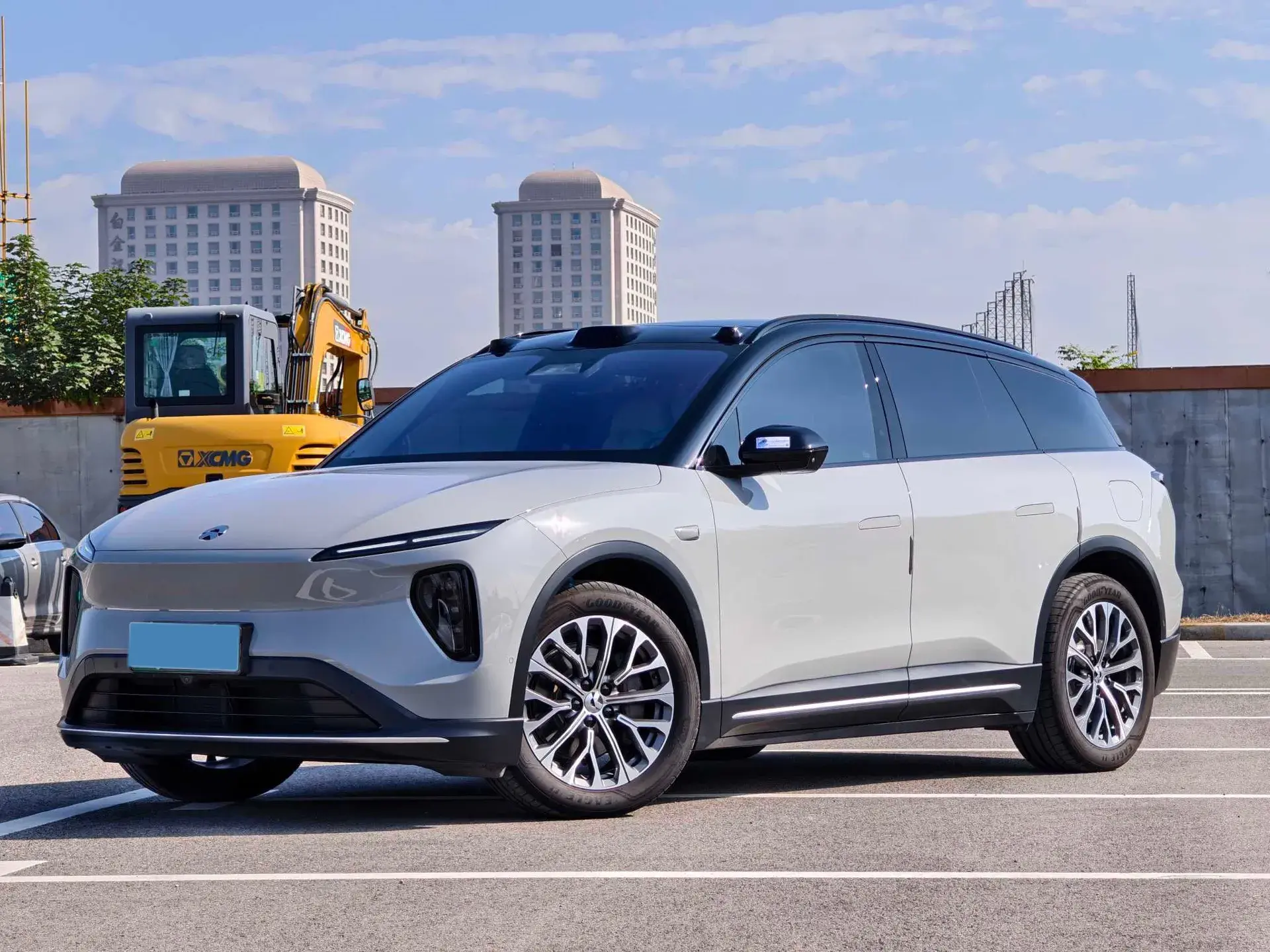 2024 NIO ES6 view 1