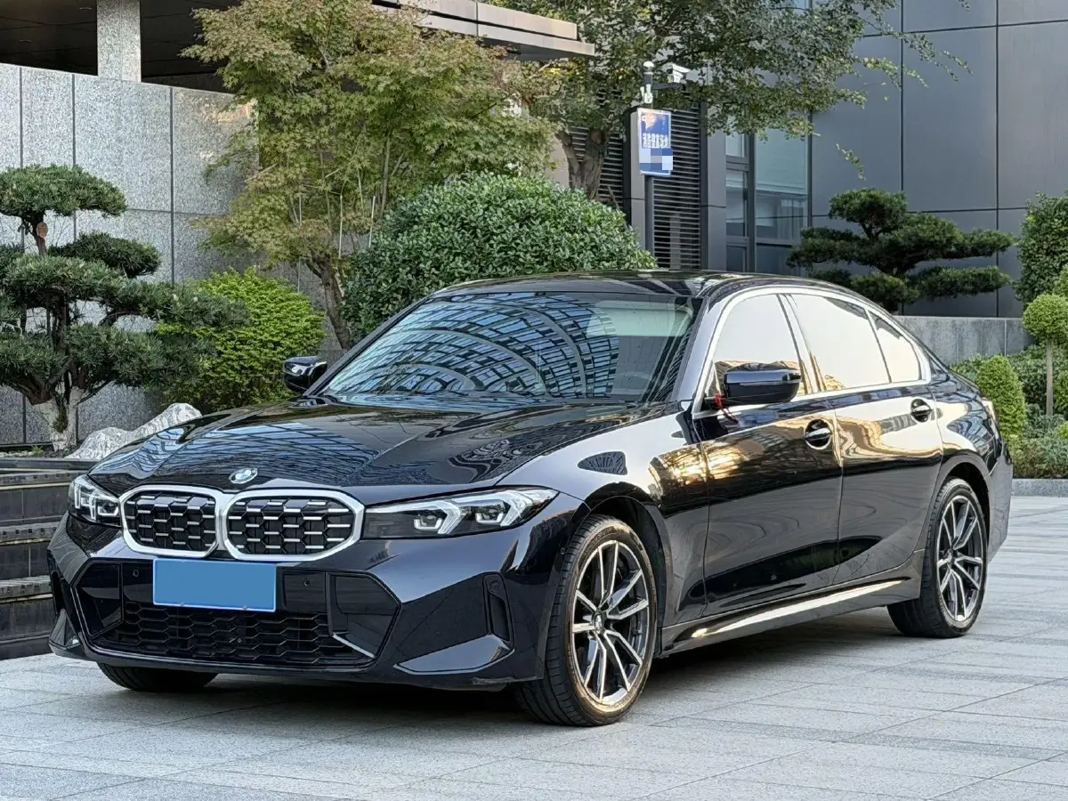 2024 BMW 3 Series 2.0T 184HP L4 8AT