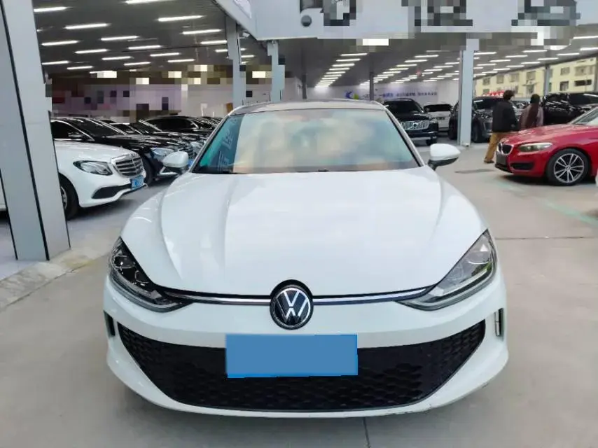 2024 VOLKSWAGEN LAMANDO thumbnail 2