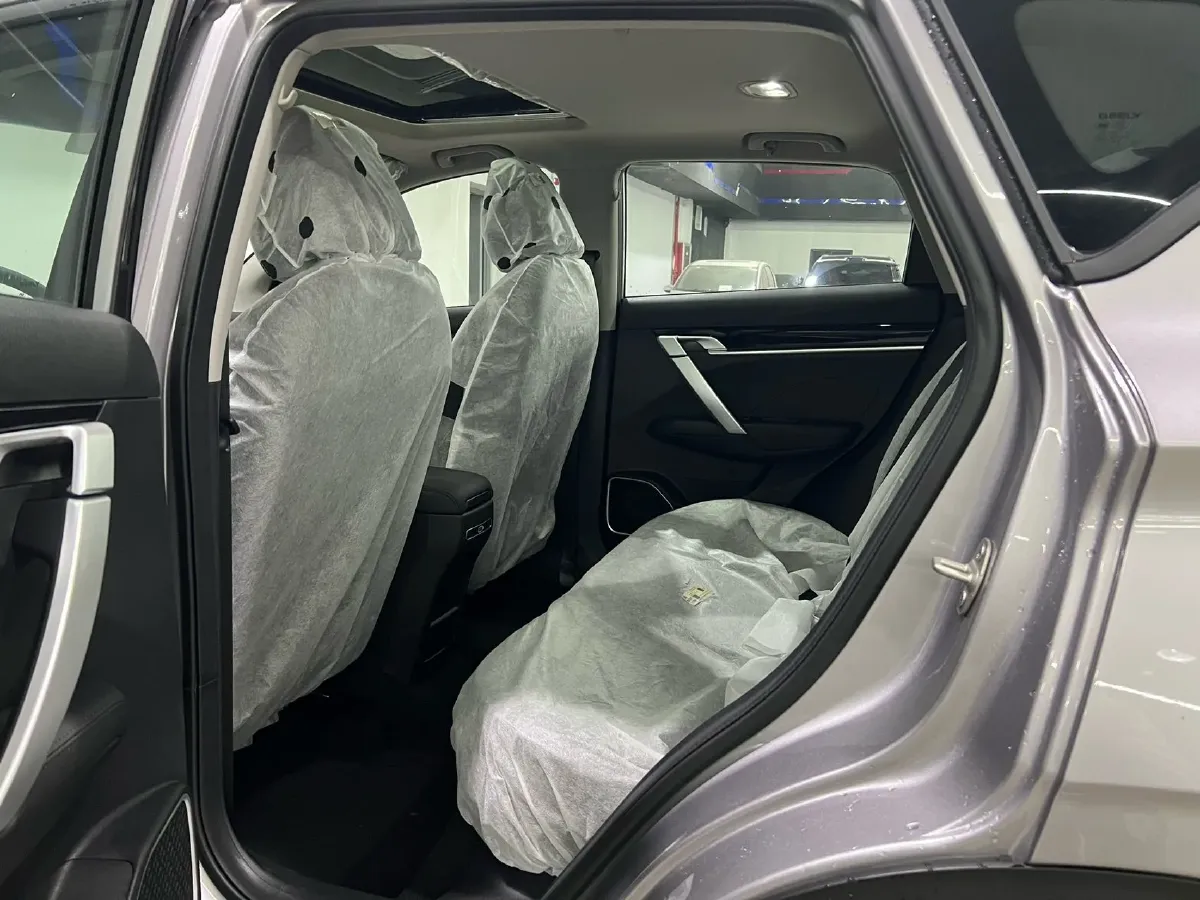 2025 Geely Coolray 1.5L 126HP L4 CVT,autocango,china used car exporter,china ev exporter,chinese used car exporter,chinese used ev exporter