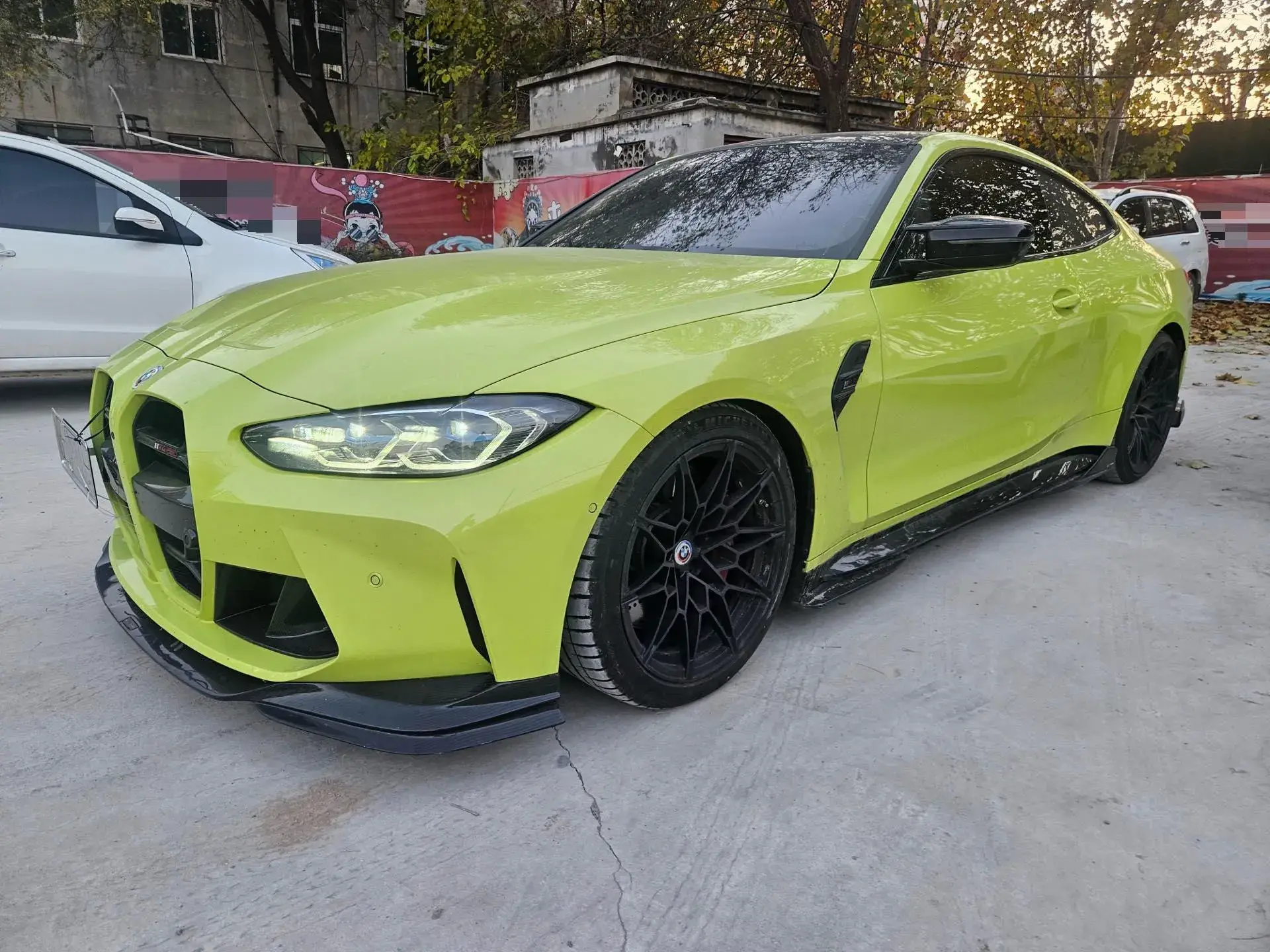 2023 BMW M4 view 1
