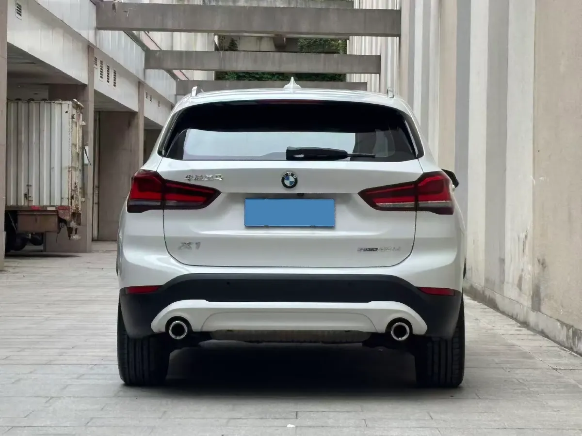 2022 BMW X1 2.0T 192HP L4 7DCT,autocango,china used car exporter,china ev exporter,chinese used car exporter,chinese used ev exporter