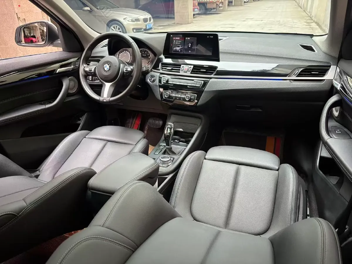 2022 BMW X1 2.0T 192HP L4 7DCT,autocango,china used car exporter,china ev exporter,chinese used car exporter,chinese used ev exporter