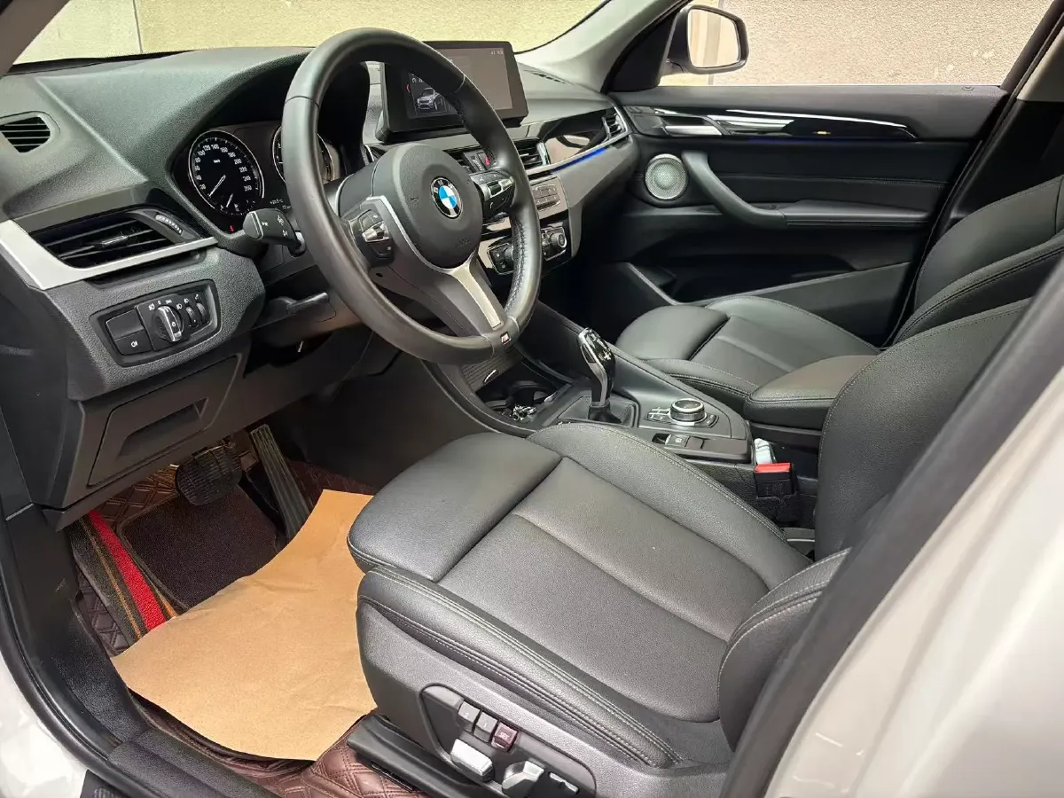 2022 BMW X1 2.0T 192HP L4 7DCT,autocango,china used car exporter,china ev exporter,chinese used car exporter,chinese used ev exporter