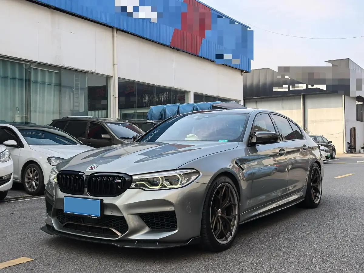 2019 BMW M5 4.4T 625HP V8 8AT