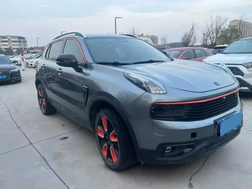2019 LYNK&CO 01 thumbnail 2