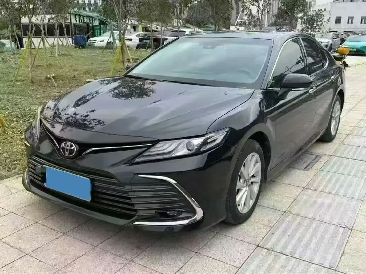 2021 Toyota Camry 2.5L 209HP L4 8AT