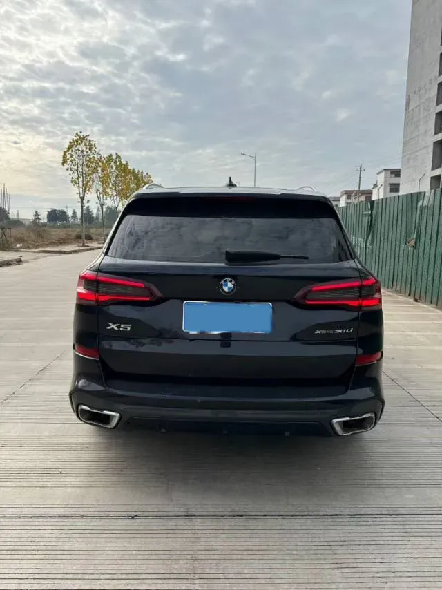 2022 BMW X5 2.0T 245HP L4 8AT,autocango,china used car exporter,china ev exporter,chinese used car exporter,chinese used ev exporter