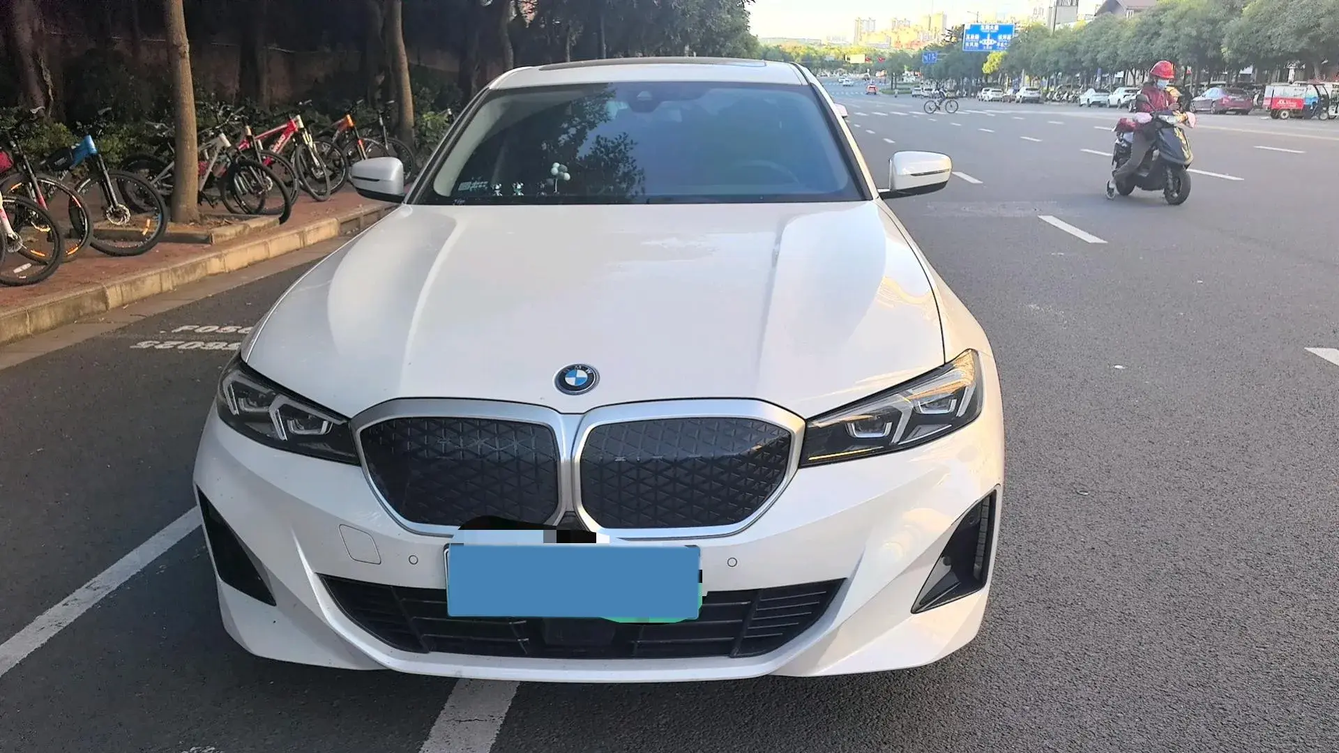 2025 BMW I3 thumbnail 2