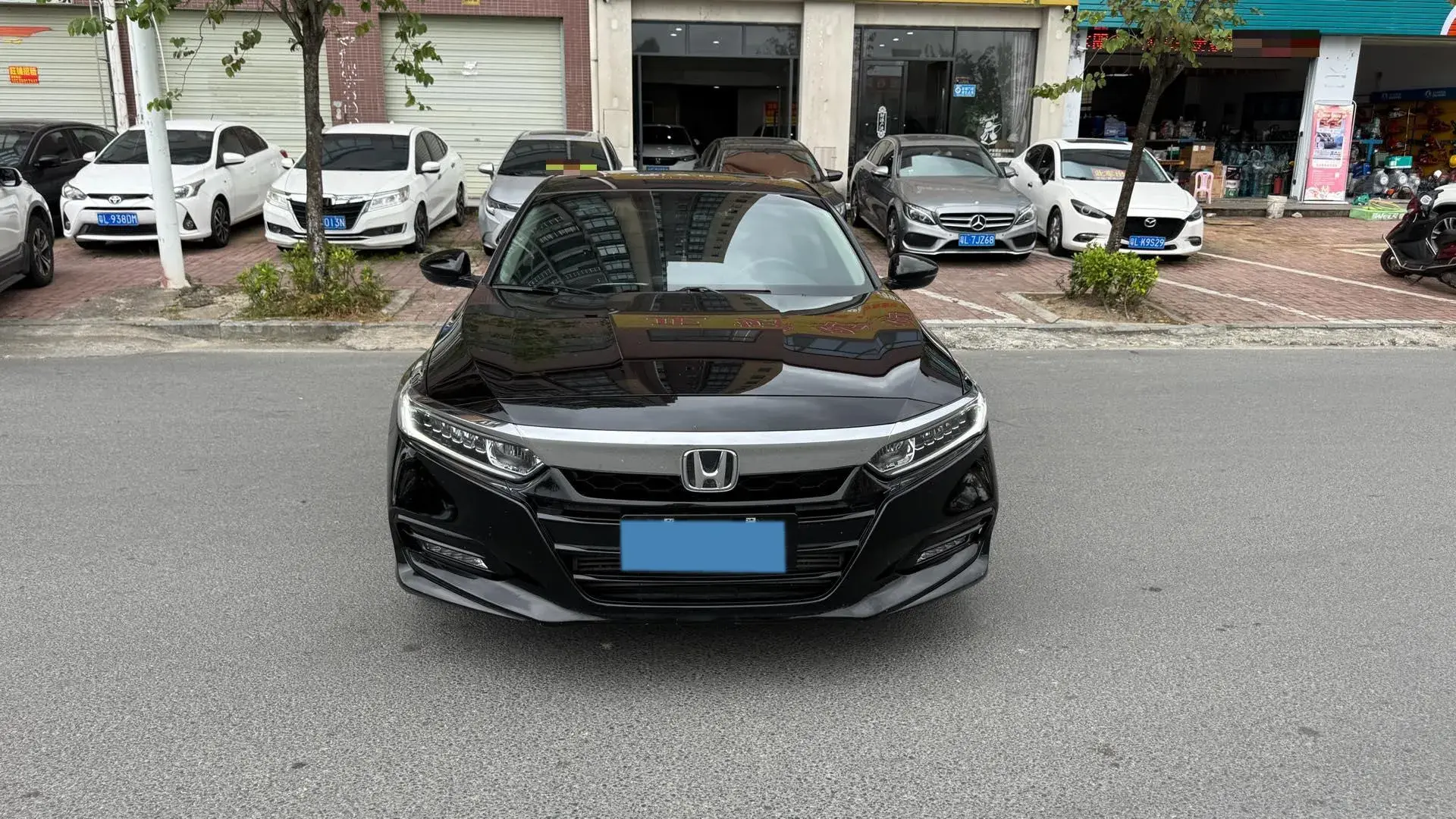 2018 HONDA ACCORD thumbnail 2