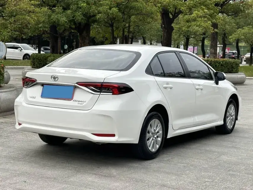 2022 TOYOTA COROLLA thumbnail 4