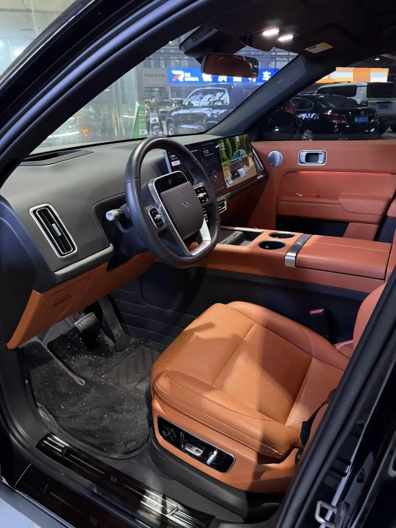 2023 LI L7 thumbnail 2