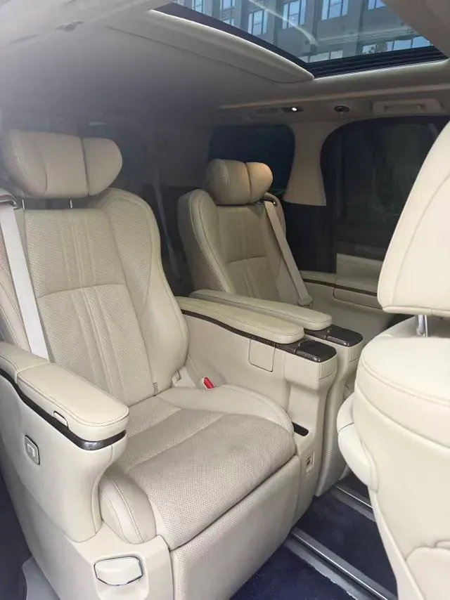 2023 Toyota Vellfire 2.5L 117HP L4 E-CVT Hybrid,autocango,china used car exporter,china ev exporter,chinese used car exporter,chinese used ev exporter