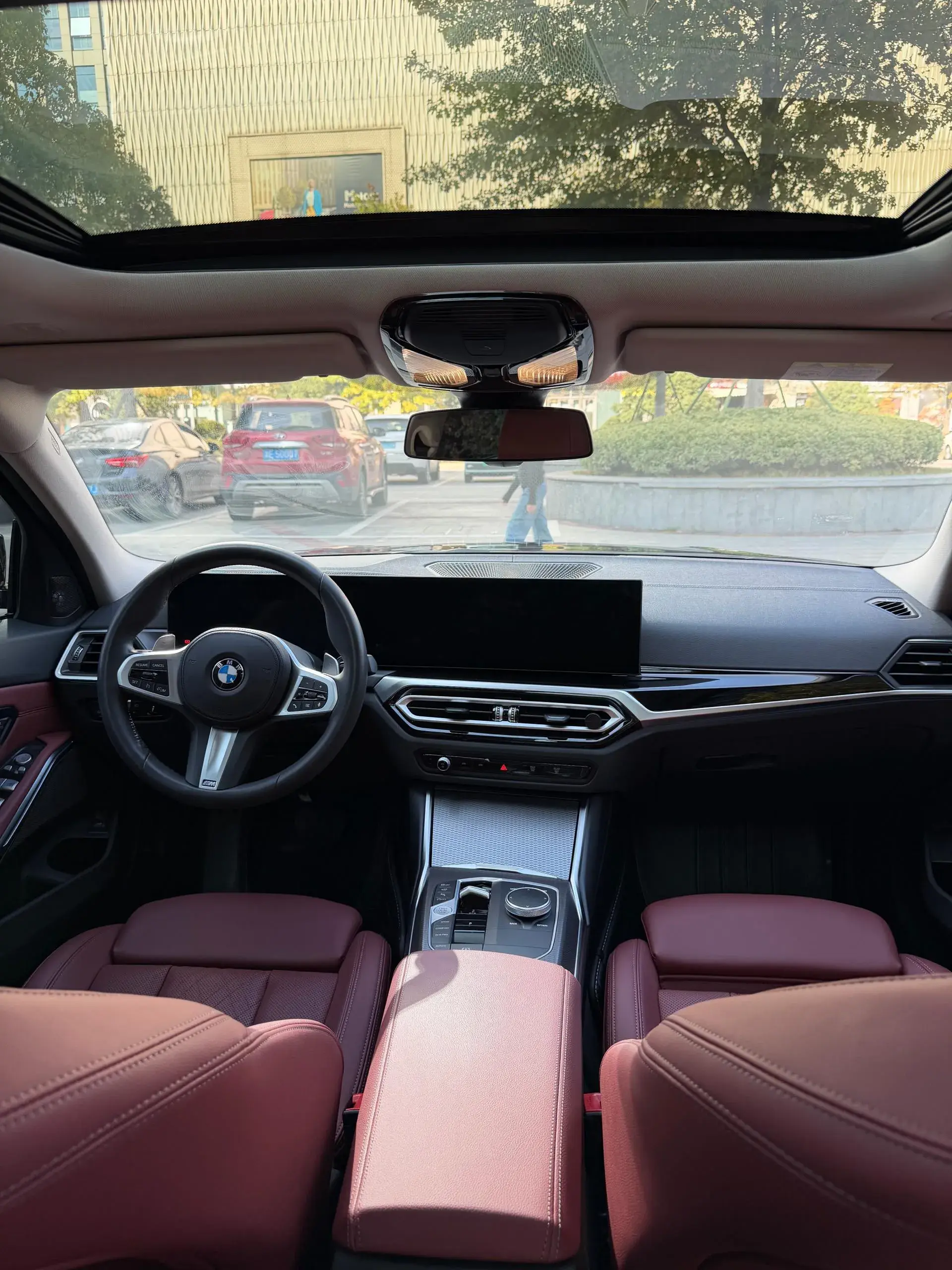 2023 BMW 3 thumbnail 2