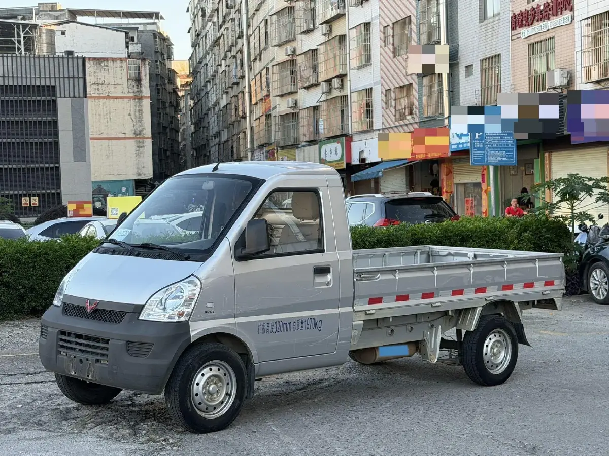 2021 WuLing RongGuang Mini Truck 1.5L 99HP L4 5MT