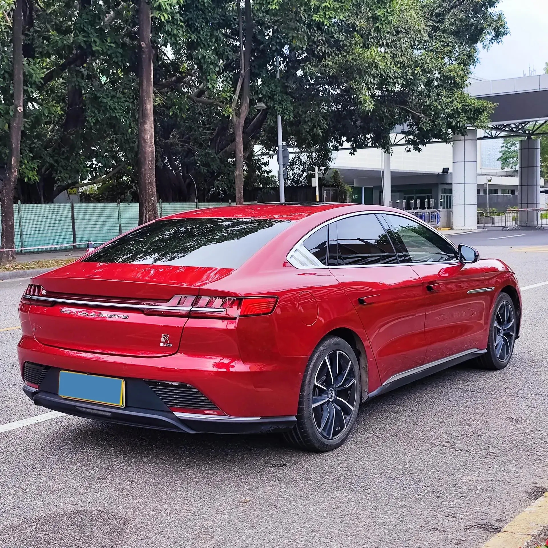 2020 BYD HAN thumbnail 3