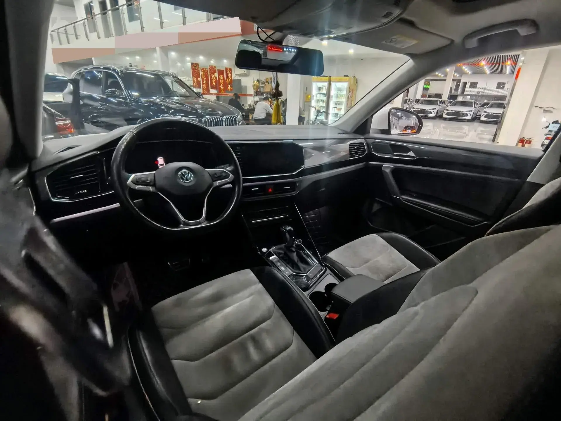 2020 VOLKSWAGEN TAYRON thumbnail 4