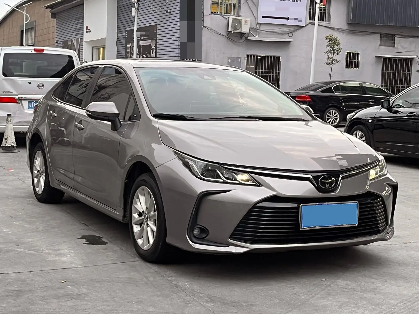 2021 TOYOTA COROLLA thumbnail 2