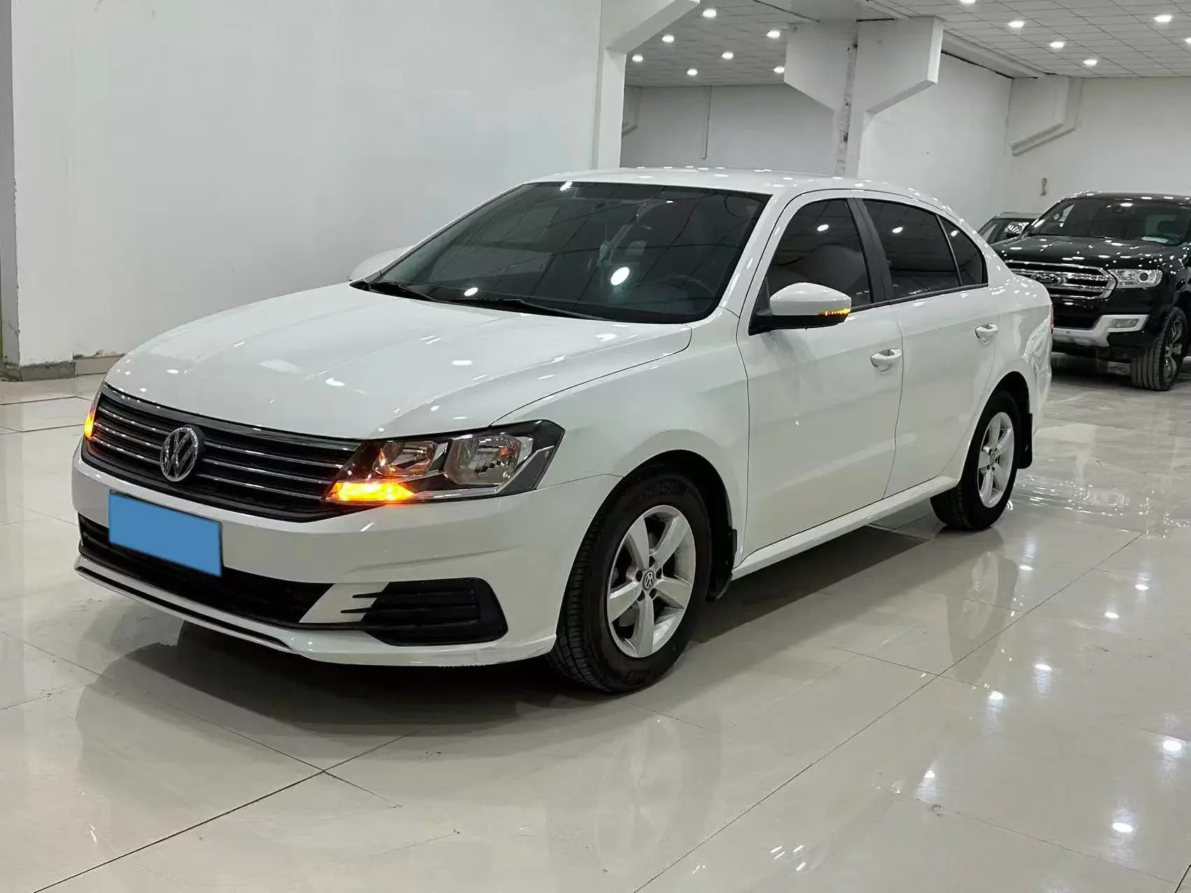 2019 VOLKSWAGEN LAVIDA view 1