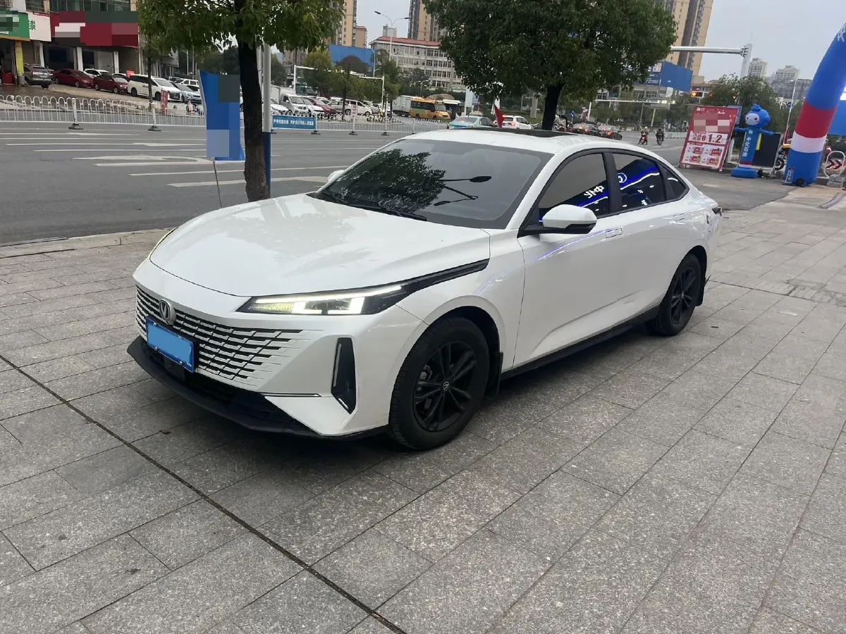 2023 ChangAn Lamore 1.5T 170HP L4 7DCT,autocango,china used car exporter,china ev exporter,chinese used car exporter,chinese used ev exporter