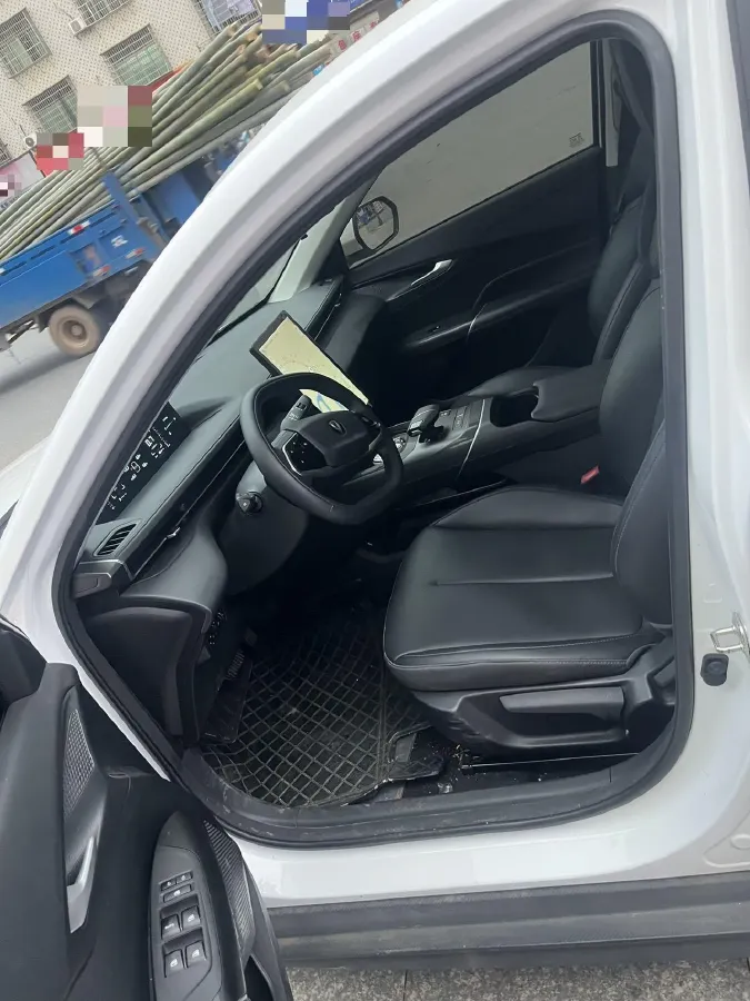 2023 ChangAn Lamore 1.5T 170HP L4 7DCT,autocango,china used car exporter,china ev exporter,chinese used car exporter,chinese used ev exporter