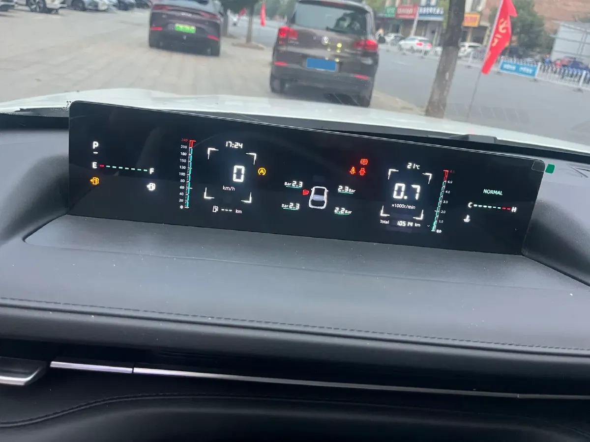 2023 ChangAn Lamore 1.5T 170HP L4 7DCT,autocango,china used car exporter,china ev exporter,chinese used car exporter,chinese used ev exporter