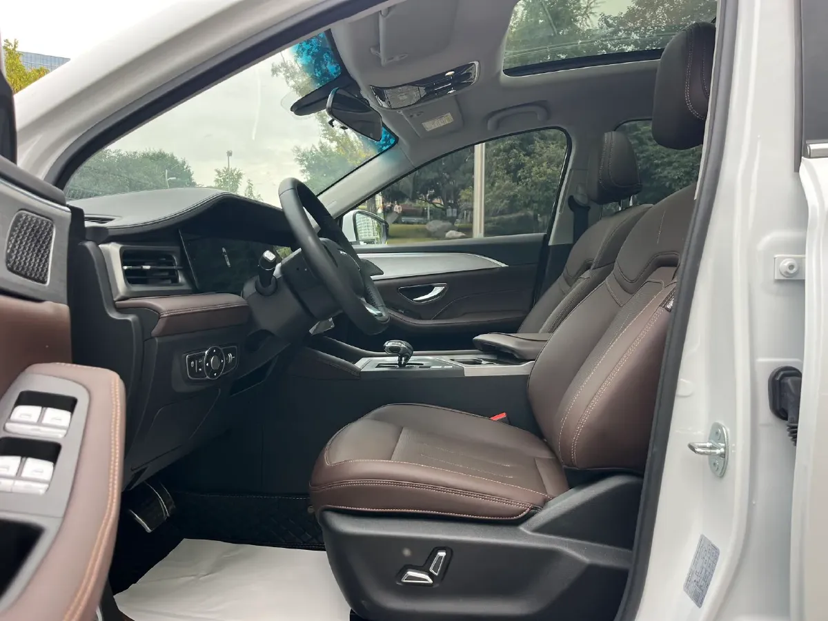 2024 Jetour X90 Plus 1.6T 197HP L4 7DCT,autocango,china used car exporter,china ev exporter,chinese used car exporter,chinese used ev exporter