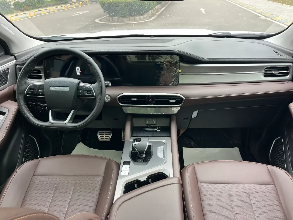 2024 Jetour X90 Plus 1.6T 197HP L4 7DCT,autocango,china used car exporter,china ev exporter,chinese used car exporter,chinese used ev exporter