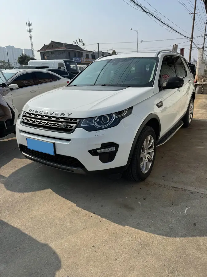 2019 Land Rover Discovery Sport 2.0T 241HP L4 9AT 2019 Land Rover Discovery Sport 2.0T 241HP L4 9AT