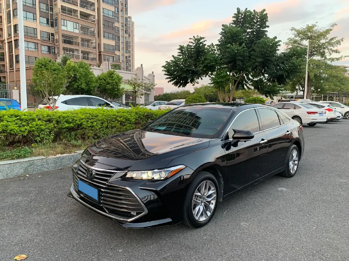 2019 Toyota Avalon 2.0L 178HP L4 CVT