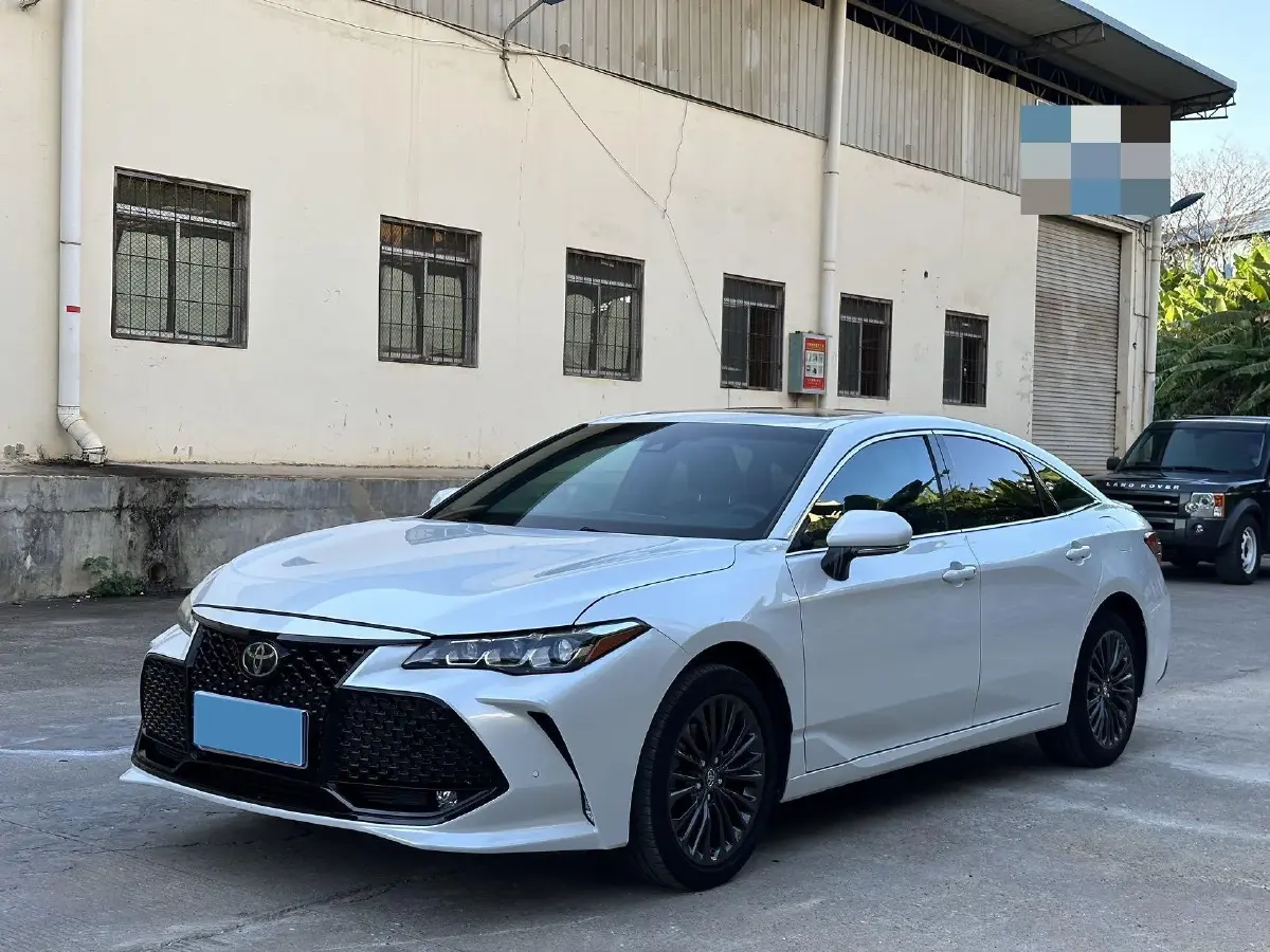 2019 Toyota Avalon 2.5L 209HP L4 8AT