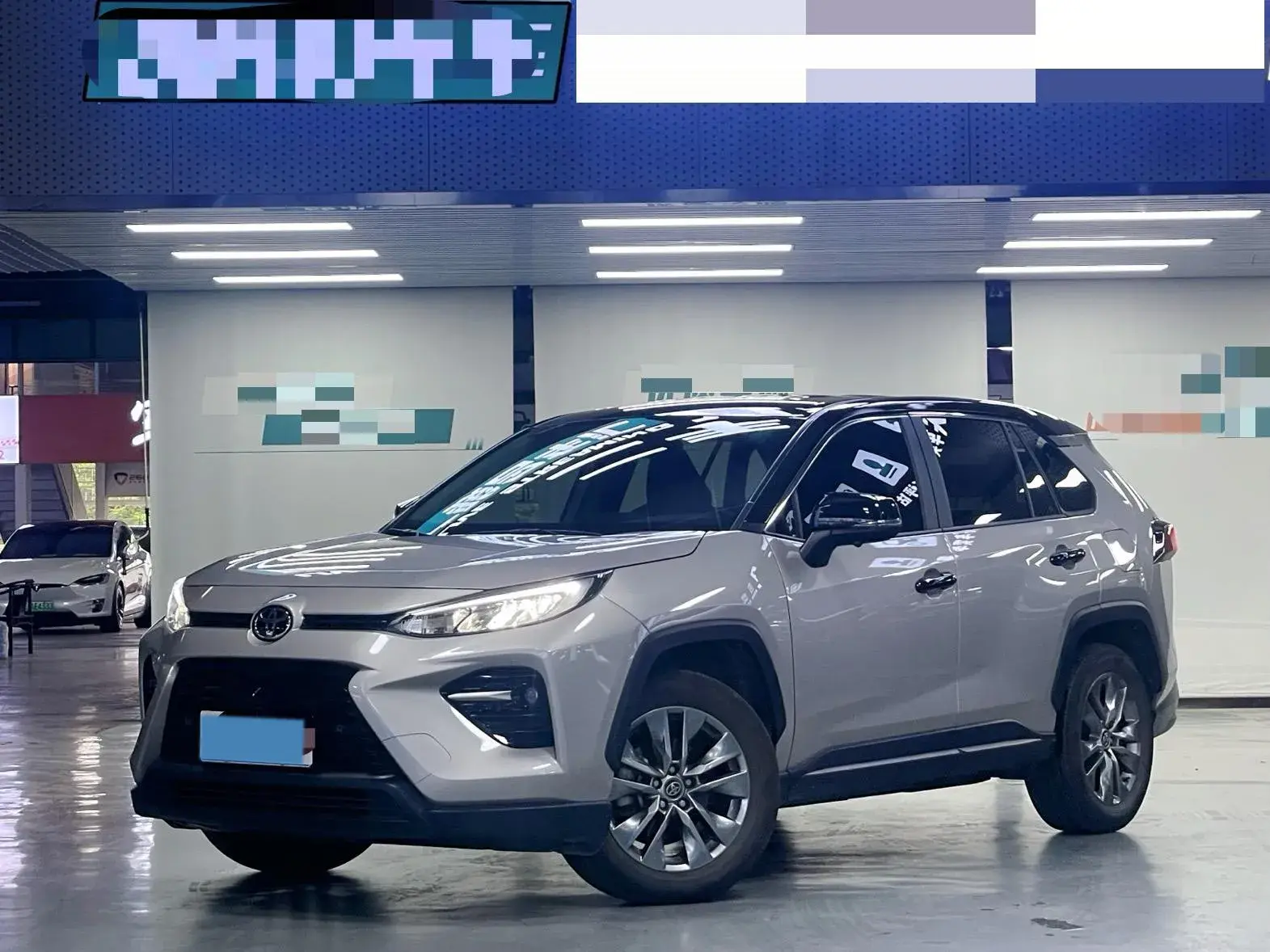 2024 TOYOTA WILDLANDER view 1
