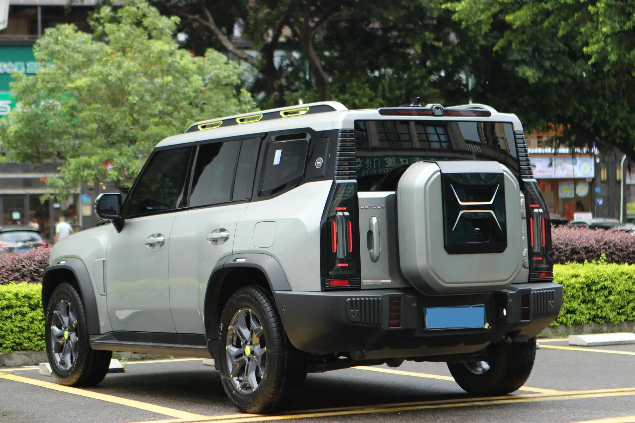 2023 JETOUR TRAVELLER thumbnail 4