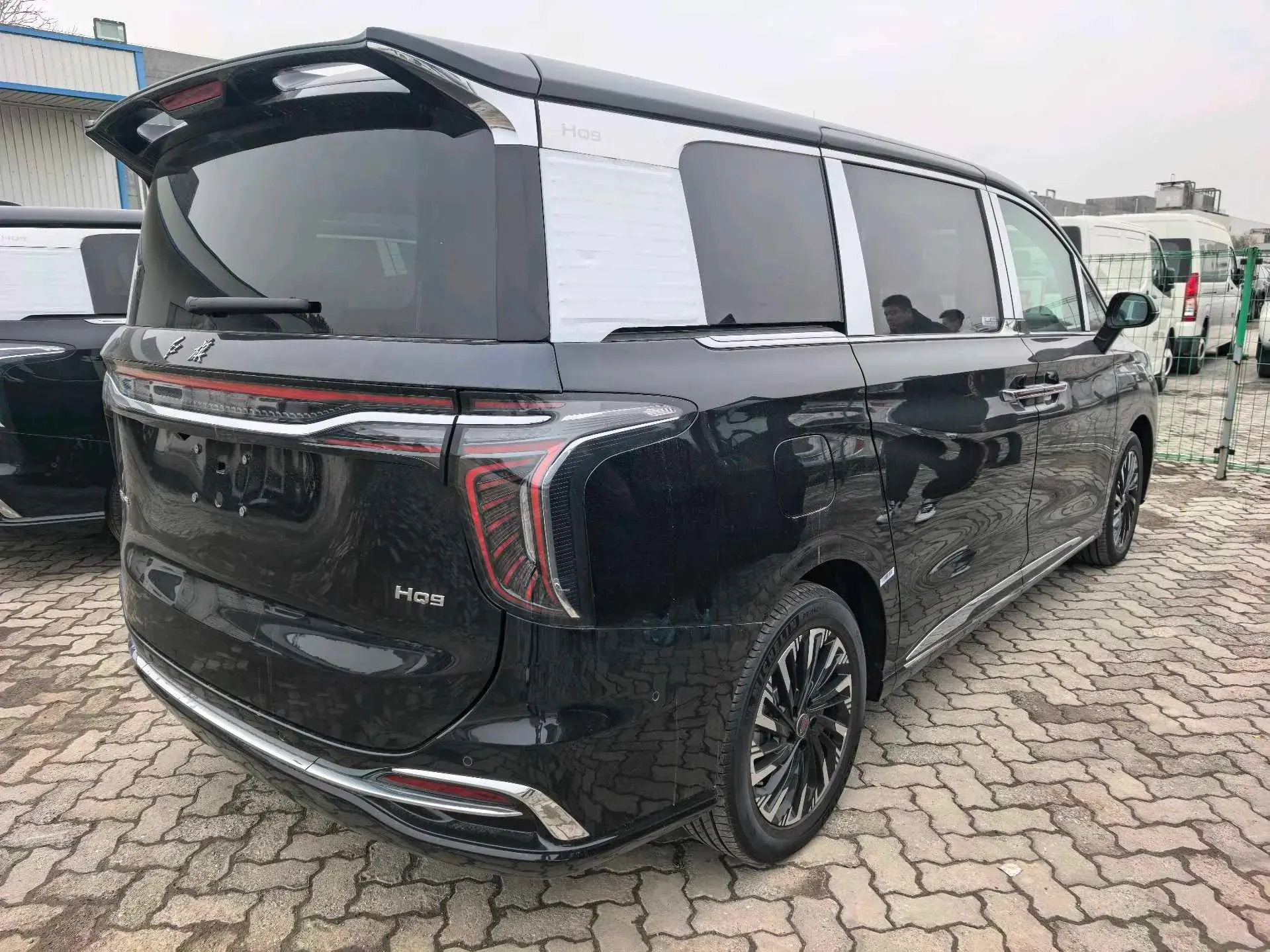 2024 HONGQI HQ9 thumbnail 2