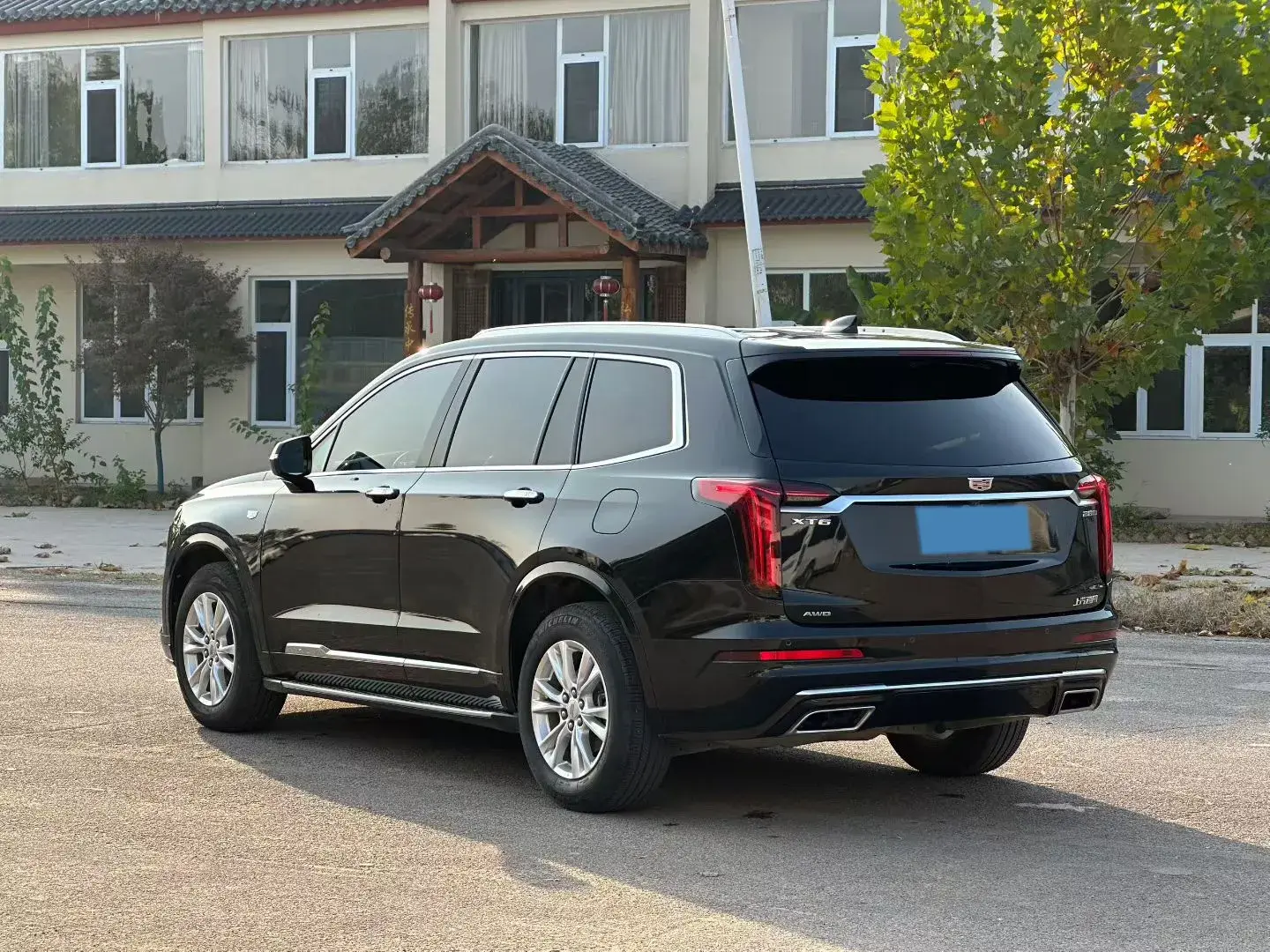 2021 CADILLAC XT6 thumbnail 4