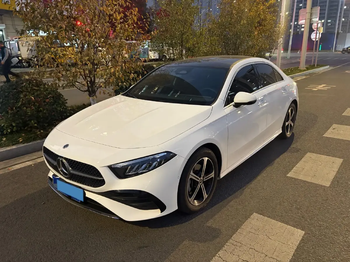 2025 Mercedes-Benz A Class 1.3T 163HP L4 7DCT