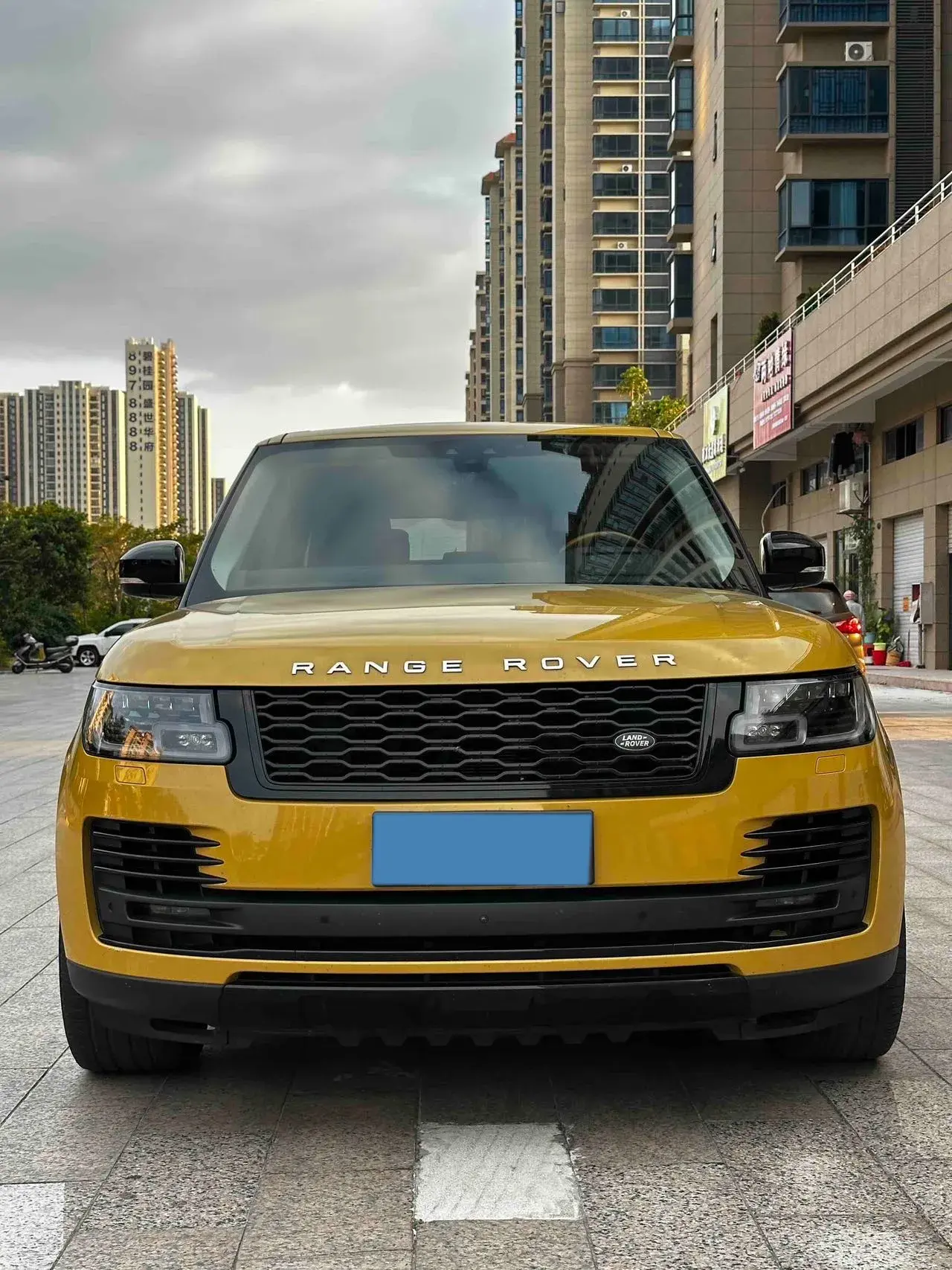 2021 LAND ROVER thumbnail 2
