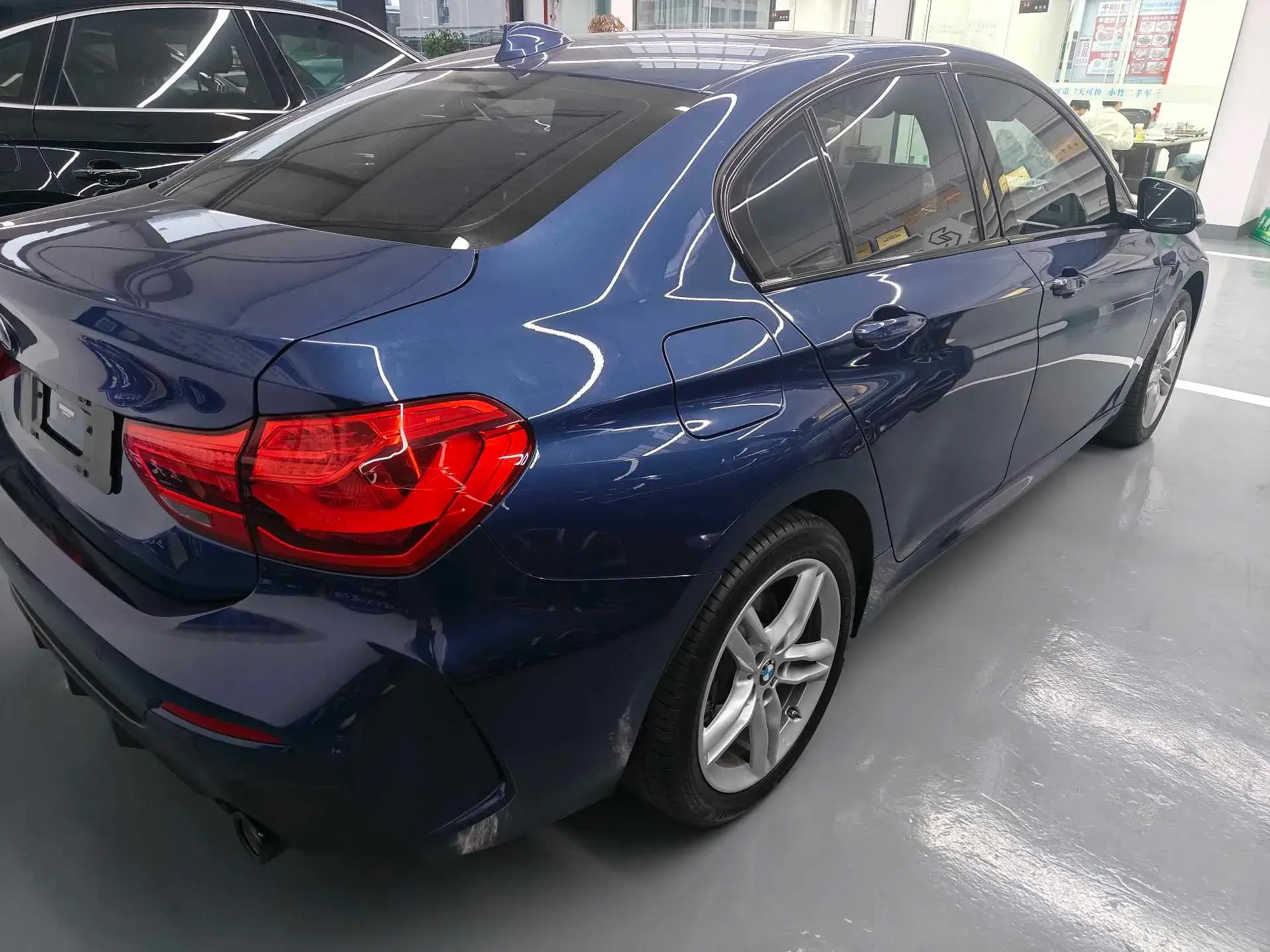 2022 BMW 1 thumbnail 4