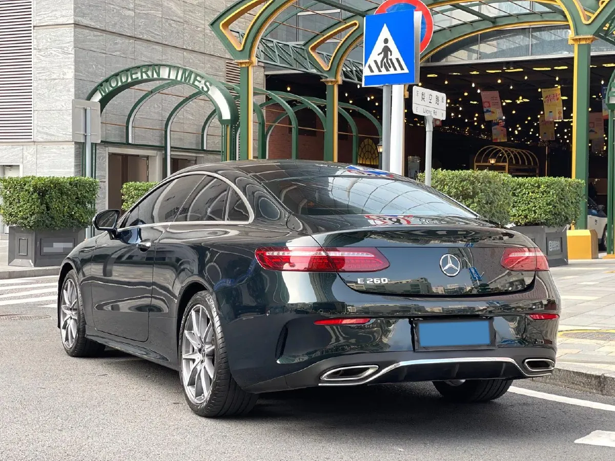 2023 Mercedes-Benz E Class 2.0T 197HP L4 9AT,autocango,china used car exporter,china ev exporter,chinese used car exporter,chinese used ev exporter