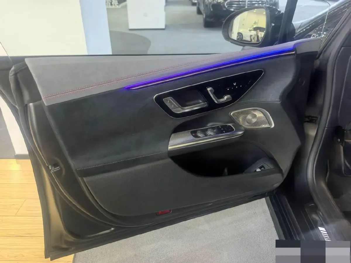 2023 Mercedes-Benz EQE AMG BEV 96.1KWH,autocango,china used car exporter,china ev exporter,chinese used car exporter,chinese used ev exporter