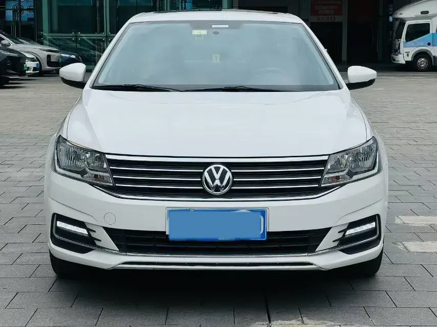 2019 VOLKSWAGEN LAVIDA thumbnail 2