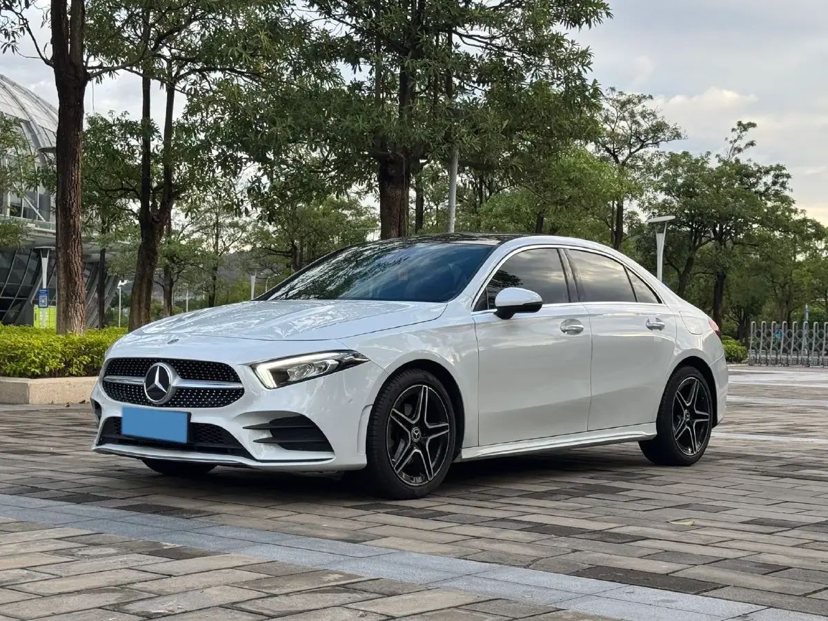 2020 Mercedes-Benz A Class 1.3T 163HP L4 7DCT