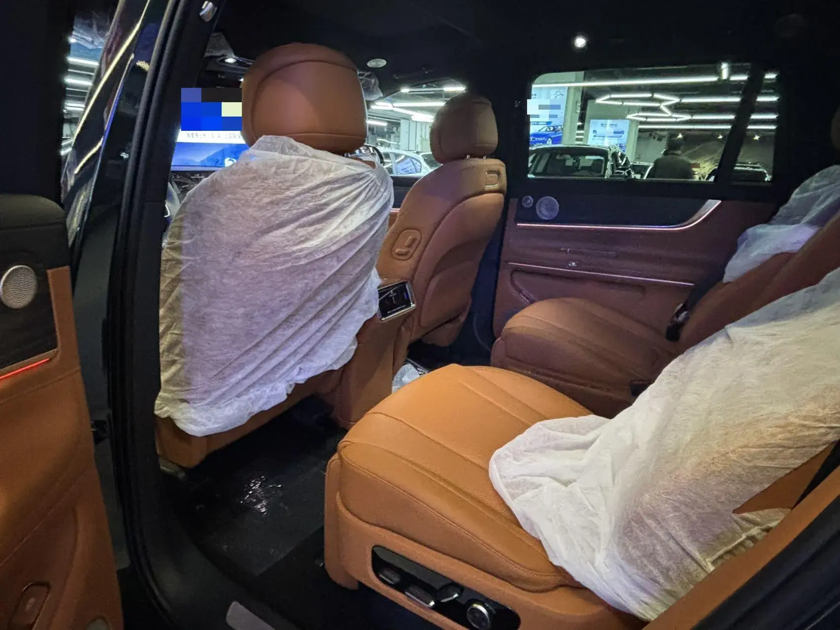 2025 AITO AITO thumbnail 4