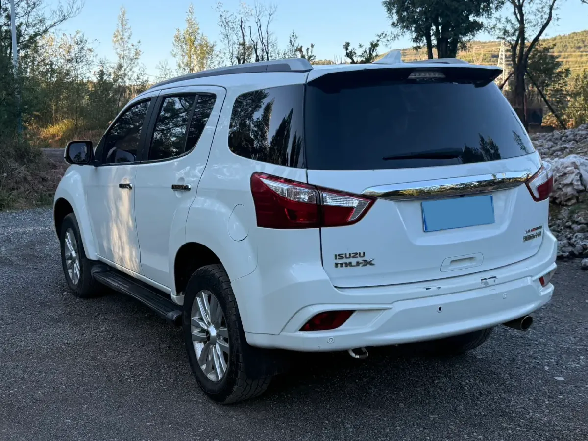 2018 Isuzu Mu-X 1.9T 163HP L4 6AT,autocango,china used car exporter,china ev exporter,chinese used car exporter,chinese used ev exporter