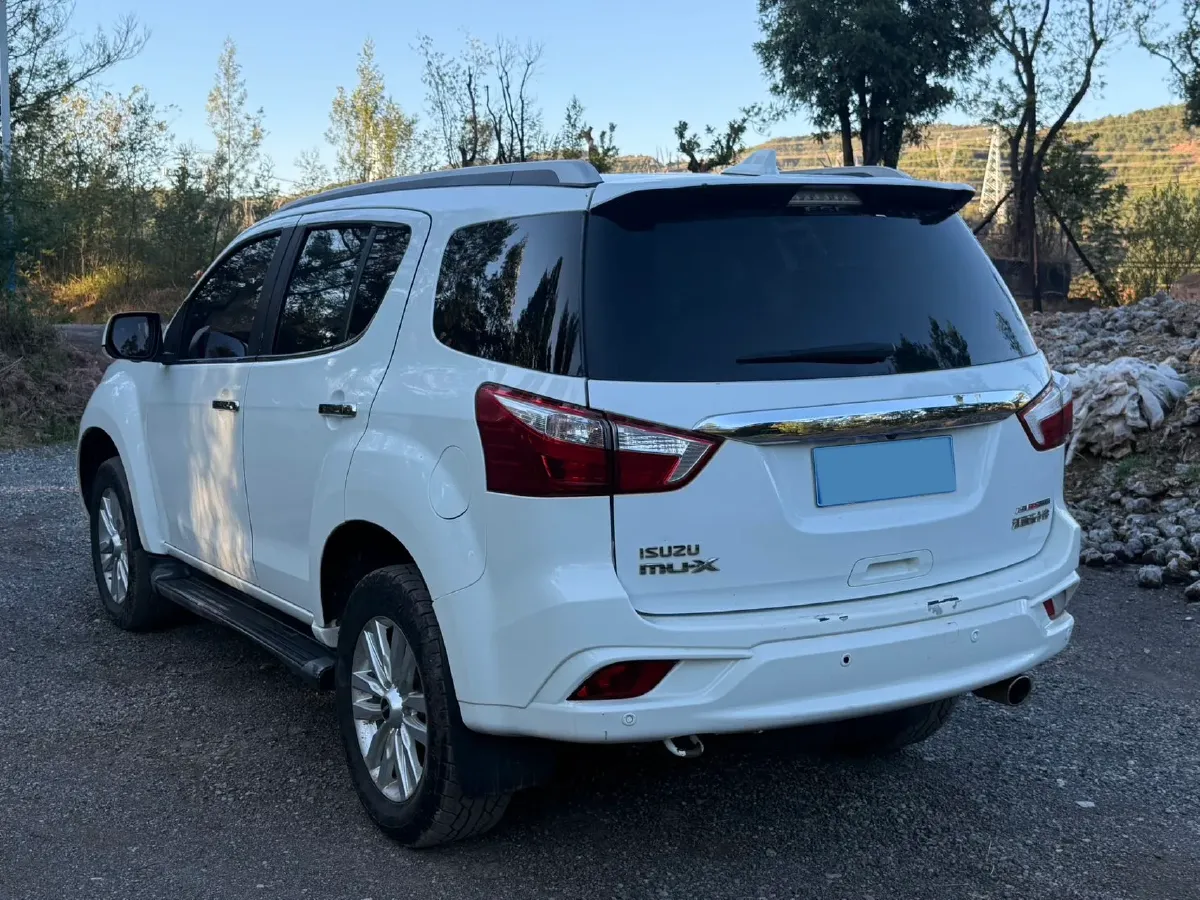 2018 Isuzu Mu-X 1.9T 163HP L4 6AT,autocango,china used car exporter,china ev exporter,chinese used car exporter,chinese used ev exporter