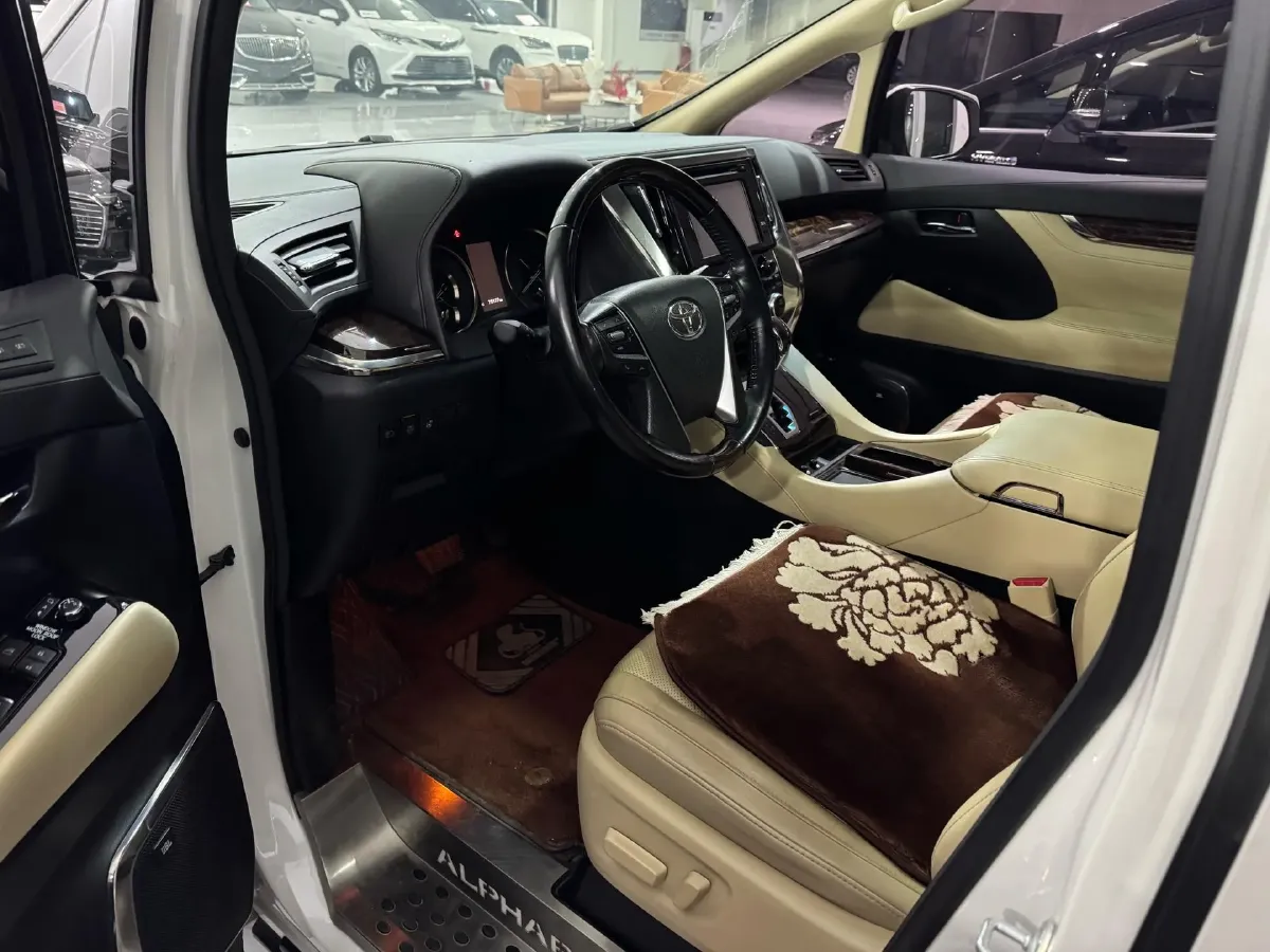 2018 Toyota Alphard 3.5L 301HP V6 8AT,autocango,china used car exporter,china ev exporter,chinese used car exporter,chinese used ev exporter